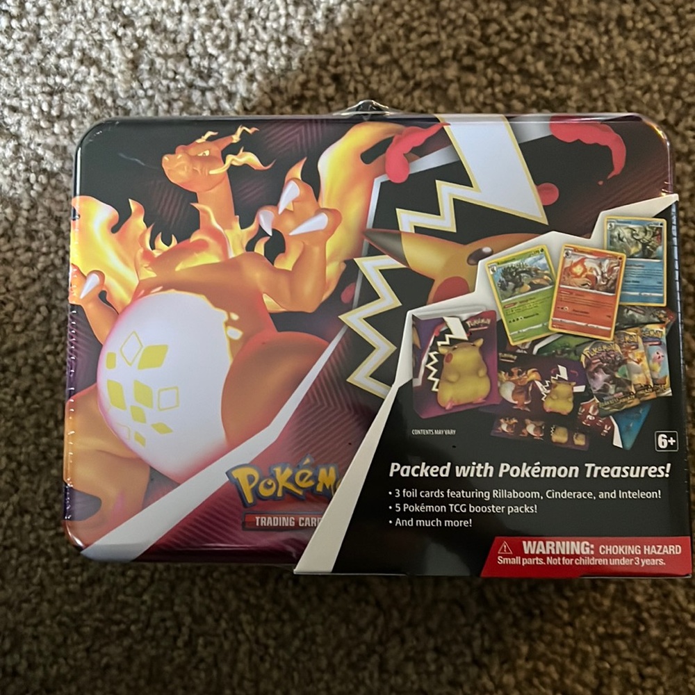 Pokémon darkness ablaze collector chest